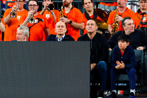 ΚΑΕ Ολυμπιακός: Καταγγέλλει Βαλένθια για επίθεση οπαδών προς Αγγελόπουλο – Σκινδήλια