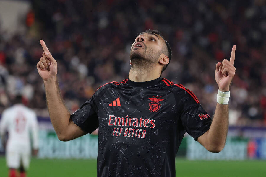 Πετούν οι «αετοί»!