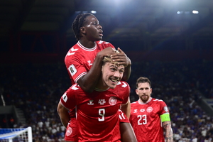 Δείχνει χαρακτήρα και ολοκληρώνει τη δουλειά η Δανία