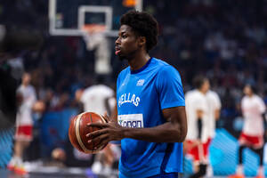 Ολυμπιακός: Ανακοίνωσε τον δανεισμό του Κώστα Αντετοκούνμπο στον Άρη