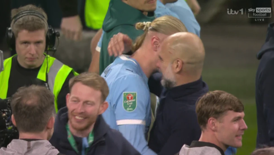 Μάντσεστερ Σίτι: «Μυστήριο» με τις νέες γρατζουνιές στο κεφάλι του Γκουαρδιόλα