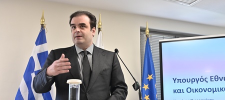 Μηνύσεις σε 18 influencers για προώθηση παράνομου τζόγου – Ανάμεσά τους γνωστοί ράπερ και μοντέλα