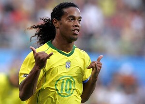 Ροναλντίνιο: Με αφορμή το Μουντιάλ, ανοίγει δισκογραφική εταιρεία