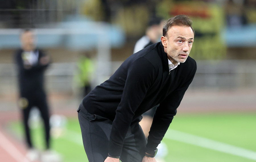 Ο Κόντης κρατάει εκτός τον Σαλσέδο στο ματς με τον Ολυμπιακό