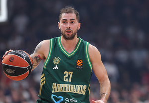 «Νοσοκομείο» ο Παναθηναϊκός: Νοκ άουτ και ο Τολιόπουλος!