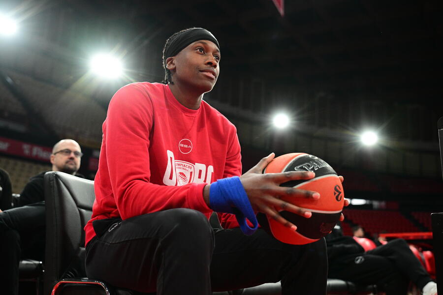 Νιλικίνα: «Είμαι ευγνώμων που βρίσκομαι στον Ολυμπιακό – Να ακολουθήσουμε το πλάνο μας με τη Βαλένθια»