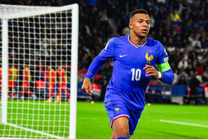 Εμπαπέ: Η συγκινητική αναφορά στα θύματα του 2015