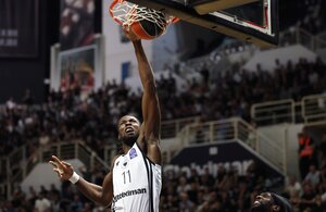 ΠΑΟΚ: Ανανέωση με Ομορούγι