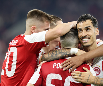 Η πρώτη νίκη στους ομίλους σε απίστευτη ενισχυμένη απόδοση!