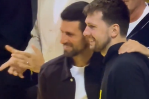 Τζόκοβιτς: Βρέθηκε σε αγώνα των Λέικερς και φωτογραφήθηκε με ΛεΜπρόν και Ντόντσιτς (pics)