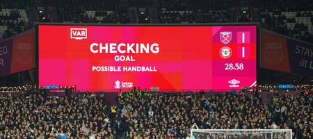 Οι οπαδοί της Πρέμιερ Λιγκ βγάζουν... κόκκινη κάρτα στο VAR – Εντυπωσιακά τα ευρήματα έρευνας!