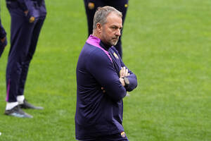 Μπαρτσελόνα: Παράπονα του Χάνσι Φλικ για το… χορτάρι του «Μετροπολιτάνο»! (video)