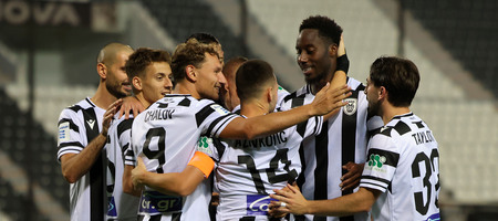 ΠΑΟΚ - ΑΕΛ 1-0: Ζορίστηκαν αλλά έκαναν πρεμιέρα με το «δεξί» οι «ασπρόμαυροι» (video)