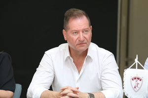 Τα «έβαλε» με τους παίκτες του ο Νταβέλης: «Αρκετά με το σκωτσέζικο ντους όσων δε σέβονται την ομάδα»