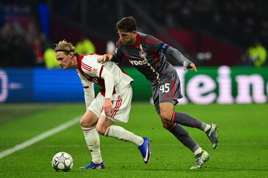 Άγιαξ: Τραβάει τα βλέμματα κορυφαίων ευρωπαϊκών ομάδων ο Γκοντς