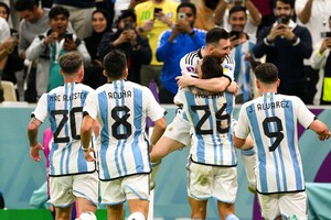 Ολλανδία-Αργεντινή 2-2 (3-4 πεν.): Με ηγέτη Μέσι και ήρωα Μαρτίνες «βλέπει» τελικό! (video)