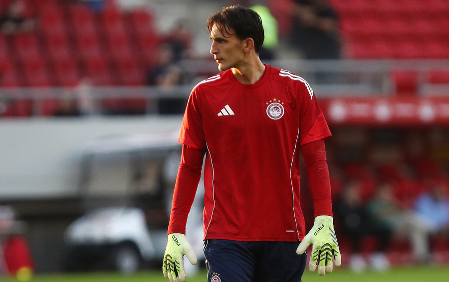 Ολυμπιακός: Αίτημα στην UEFA για αντικατάσταση του Πασχαλάκη με τον Μπότη στην ευρωπαϊκή λίστα