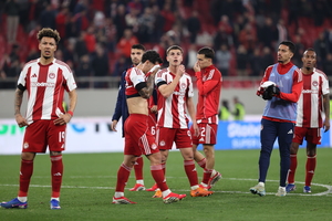 Ολυμπιακός: Αποδοκιμασίες στο φινάλε μετά την ήττα από τον Παναθηναϊκό