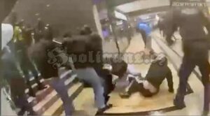 Γερμανία: Επεισόδια με εκατοντάδες οπαδούς της Ντόρτμουντ και Σάλκε (video)