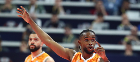 Μπαρτσελόνα - Βαλένθια 77-102: Ο Μοντέρο διέλυσε τους «μπλαουγκράνα» (video)
