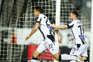 ΠΑΟΚ – Λαμία 3-1: Αγχώθηκαν οι «ασπρόμαυροι» αλλά «καθάρισε» τελικά ο Σβαμπ