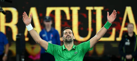 Australian Open: Ο «γερόλυκος» Τζόκοβιτς υπέταξε τον Σίνερ και ετοιμάζεται για «τιτανομαχία» με τον Αλκαράθ στον τελικό! (video)