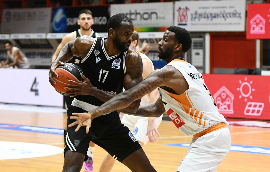 "Μιλάει" η έδρα