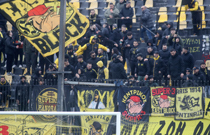 Άρης: Έντονες αποδοκιμασίες εις βάρος Καρυπίδη και Χιμένεθ