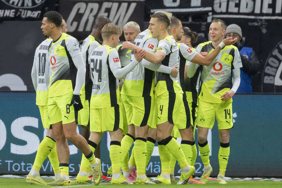 Ποδαρικό στις νίκες η Ντόρτμουντ
