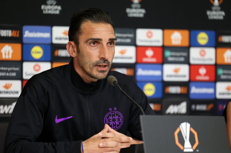 Τέλος ο Χαραλάμπους από την Στεάουα