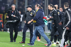 Ολυμπιακός: «Ο Ηλιόπουλος επιτέθηκε στον Μεντιλίμπαρ και στον διαιτητή»