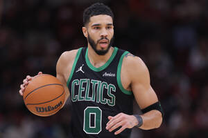 Ο Τέιτουμ έγραψε ιστορία: Ξεπέρασε τον θρυλικό Λάρι Μπερντ (video)