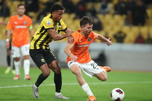 Ο ΟΦΗ «έδεσε» τον Αποστολάκη έως το 2029!