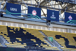 H UEFA ακυρώνει μπλε εισιτήρια που είχαν πάρει Έλληνες φίλαθλοι!