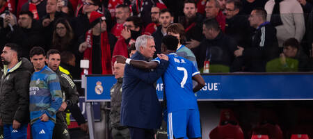 Μουρίνιο: «Η Μπενφίκα δεν είναι ρατσιστικός σύλλογος, έχει ως θρύλο έναν μαύρο παίκτη, τον Εουσέμπιο»