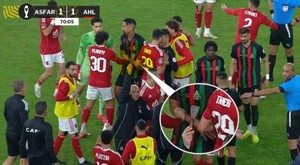 Μαρόκο: Έπεσε κοφτερό μαχαίρι στον αγωνιστικό χώρο! (video)