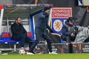 Λουτσέσκου: «Είχαμε μία εχθρική διαιτησία, στο δεύτερο γκολ της Λυών πρέπει να έγιναν πάνω από δέκα φάουλ»