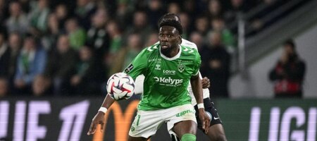 ΑΕΛ Novibet: Έκλεισε διεθνή στόπερ