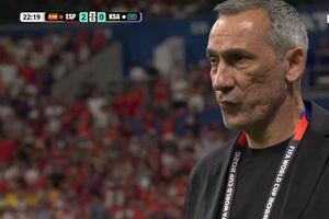 Ισπανία - Σαουδική Αραβία: Η απογοήτευση του Γιώργου Δώνη μετά τα απανωτά γκολ της «Ρόχα» (video)