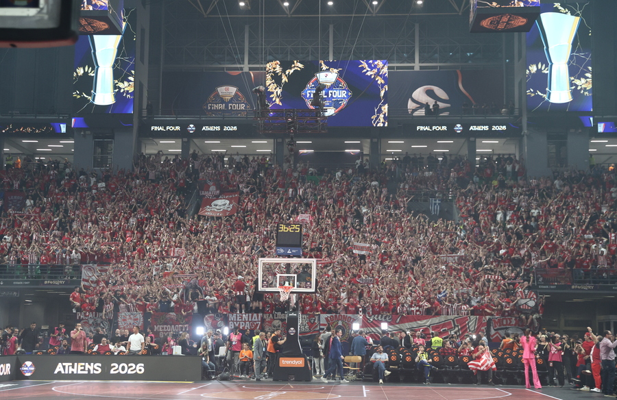 Final Four 2026: Φωτογραφίες από το «ερυθρόλευκο» ΟΑΚΑ