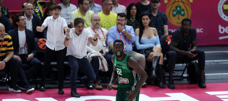 Γκραντ: «Να παίξουμε όσο πιο καλά μπορούμε για να κερδίσουμε τον Ολυμπιακό»