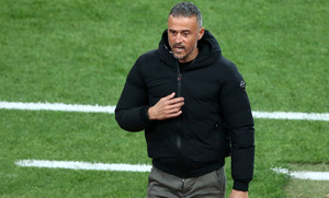 Παρί Σεν Ζερμέν: Ετοιμάζει νέο «χρυσό» συμβόλαιο στον Λουίς Ενρίκε