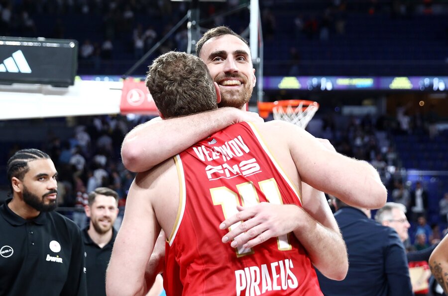 Euroleague: Βεζένκοβ και Μιλουτίνοβ στη καλύτερη πεντάδα της χρονιάς - Χωρίς παίκτη ο Παναθηναϊκός