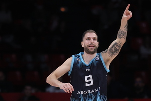 Ανάρτηση-ΣΟΚ του Πετρόπουλου μετά το ματς με τον Ολυμπιακό: «Ελπίζω τα φρένα του αυτοκινήτου μου να κόπηκαν μόνα τους»