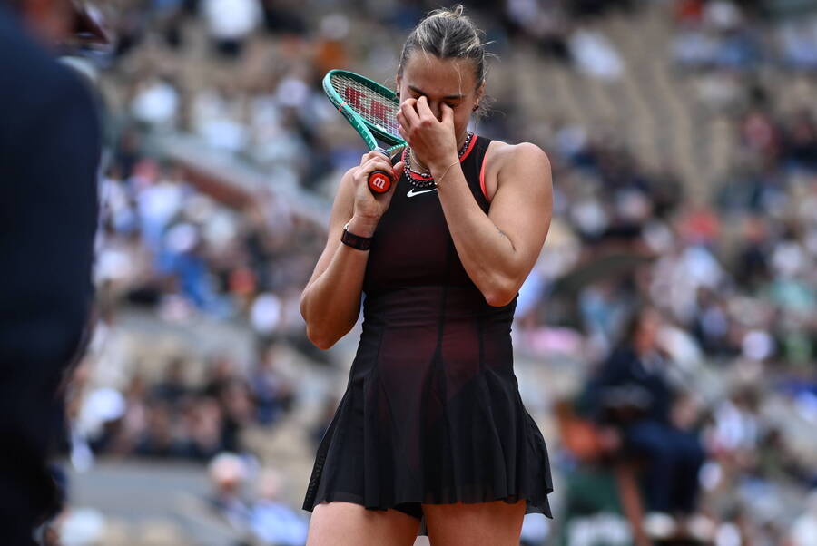 Νέα «βόμβα» στο Roland Garros – Η Σνάιντερ «ξέρανε» το Νο1 Σαμπαλένκα με μυθική ανατροπή! (video)