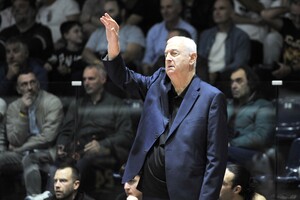 Έξαλλος ο Σάκοτα: «Ντροπή για το σωματείο»