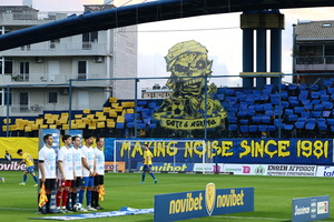 Σοκαριστικό περιστατικό στο Παναιτωλικός-Ολυμπιακός: Ξυλοκόπησαν πατέρα μπροστά στον 11χρονο γιο του!