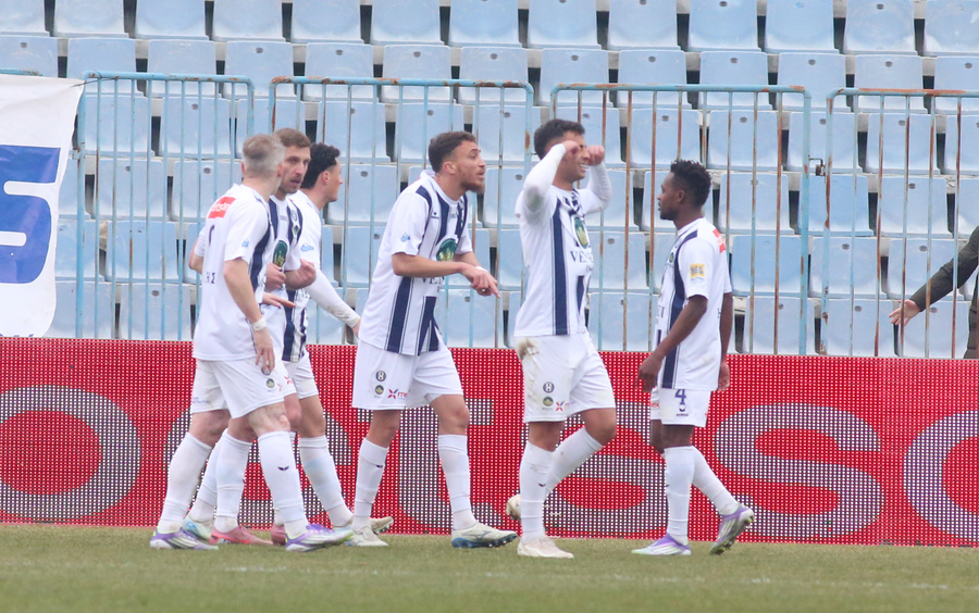 Super League 2: Πήρε ντέρμπι και κορυφή ο Ηρακλής (video)