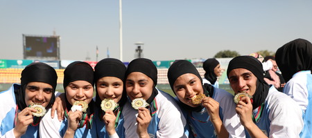 Η FIFA «παρακάμπτει» τους Ταλιμπάν και δίνει δικαίωμα συμμετοχής στις Αφγανές ποδοσφαιρίστριες