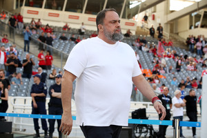 Η Κρίσταλ Πάλας αρνείται τις κατηγορίες της FA για το πανό με τον Μαρινάκη